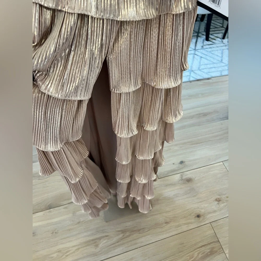 Mac Duggal Ieena One Shoulder Tiered Pleated Gown Black Gold Size 0 NWT